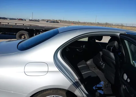 2020 Mercedes-Benz E 350 from USA, damaged, VIN WDDZF8DB8LA740545